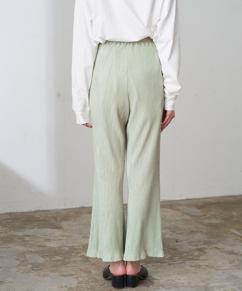 Chaco closet(チャコ クローゼット)の「フレアシルエットスリットプリーツパンツ(その他パンツ・レディース・イエロー/ライトベージュ/ライトグレー/ブラック/ブラウン/オレンジ/ライトグリーン・FREE)」の19枚目の写真