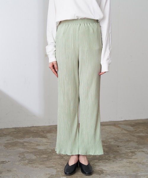 Chaco closet(チャコ クローゼット)の「フレアシルエットスリットプリーツパンツ(その他パンツ・レディース・イエロー/ライトベージュ/ライトグレー/ブラック/ブラウン/オレンジ/ライトグリーン・FREE)」の14枚目の写真