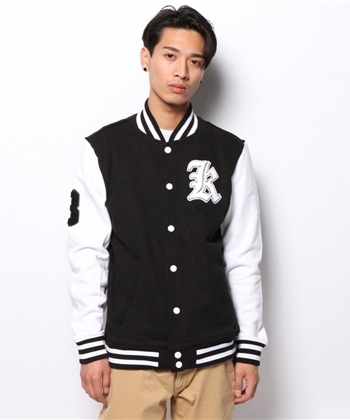 GIORDANO（ジョルダーノ）の「[GIORDANO]ポンチワッペンスタジャン（スタジャン・メンズ・ブラック/レッド・LARGE/MEDIUM）」の3枚目の写真