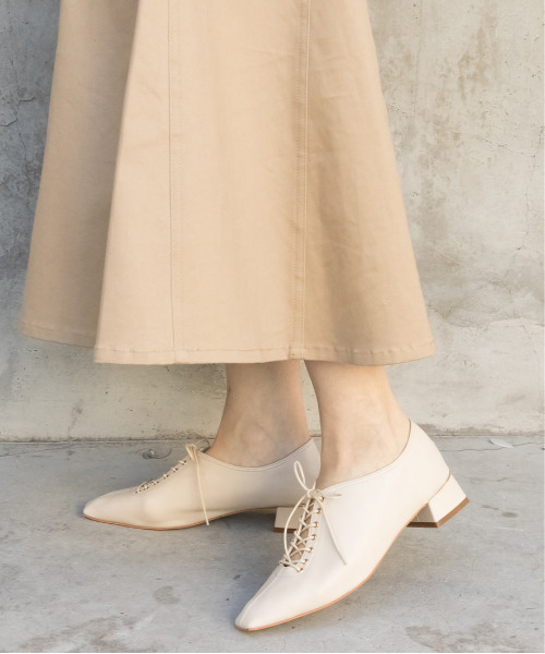 RANDA（ランダ）の「ソフト レースアップシューズ（ドレスシューズ・レディース・ベージュ/ブラウン/アイボリー・M/LL/S/L）」の6枚目の写真