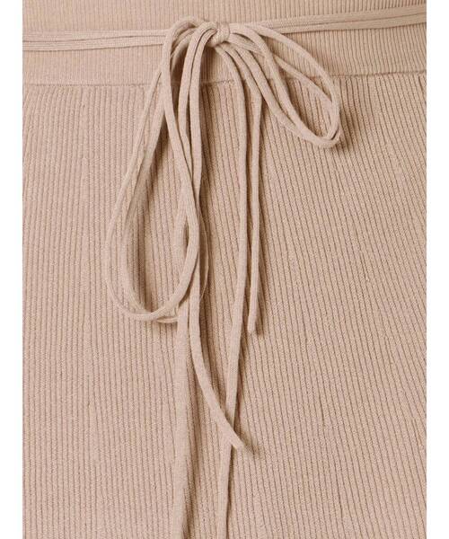 LAGUNAMOON(ラグナムーン)の「ティアードニットスカート【セットアップ着用可能】(スカート・レディース・ベージュ/ブラック/ブルー・SMALL/MEDIUM)」の13枚目の写真