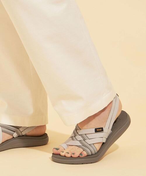 Teva（テバ）の「＜Teva(テバ)＞∴VOYA STRAPPY ボヤストラッピー サンダル ◆（サンダル・レディース・ブラック/オフホワイト・6/8/5/7）」の13枚目の写真