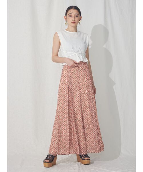 MERCURYDUO(マーキュリーデュオ)の「ジオメトリックハイウエストタックパンツ(その他パンツ・レディース・オレンジ/グリーン・FREE)」の16枚目の写真