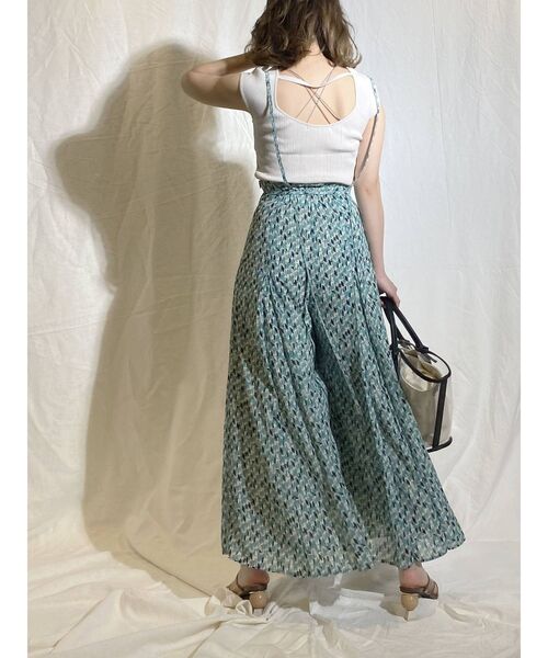 MERCURYDUO(マーキュリーデュオ)の「ジオメトリックハイウエストタックパンツ(その他パンツ・レディース・オレンジ/グリーン・FREE)」の18枚目の写真