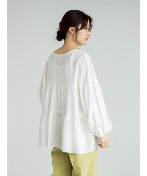 ELENCARE DUE（エレンカーレデュエ）の「・ELENCARE DUE 刺繍ティアードブラウス＊（シャツ/ブラウス・レディース・オフホワイト/ベージュ/ブラック/ラベンダー・FREE）」の20枚目の写真