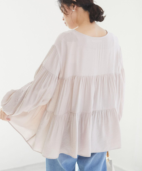 ELENCARE DUE（エレンカーレデュエ）の「・ELENCARE DUE 刺繍ティアードブラウス＊（シャツ/ブラウス・レディース・オフホワイト/ベージュ/ブラック/ラベンダー・FREE）」の3枚目の写真