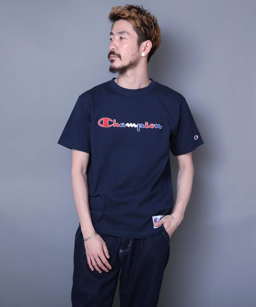 Champion(チャンピオン)の「【Champion/チャンピオン】マルチカラーロゴ入り刺繍Tシャツ コットン100% 自然な風合い 刺繍ロゴ ジョックタグ(Tシャツ/カットソー・メンズ・ネイビー/ホワイト/ブラック/杢グレー・X-LARGE/SMALL/MEDIUM/LARGE)」の4枚目の写真