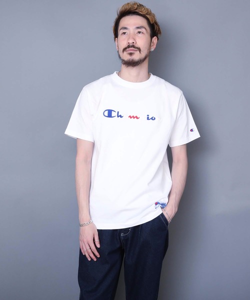 Champion(チャンピオン)の「【Champion/チャンピオン】マルチカラーロゴ入り刺繍Tシャツ コットン100% 自然な風合い 刺繍ロゴ ジョックタグ(Tシャツ/カットソー・メンズ・ネイビー/ホワイト/ブラック/杢グレー・X-LARGE/SMALL/MEDIUM/LARGE)」の1枚目の写真