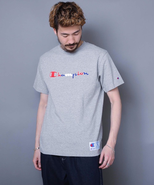 Champion(チャンピオン)の「【Champion/チャンピオン】マルチカラーロゴ入り刺繍Tシャツ コットン100% 自然な風合い 刺繍ロゴ ジョックタグ(Tシャツ/カットソー・メンズ・ネイビー/ホワイト/ブラック/杢グレー・X-LARGE/SMALL/MEDIUM/LARGE)」の19枚目の写真