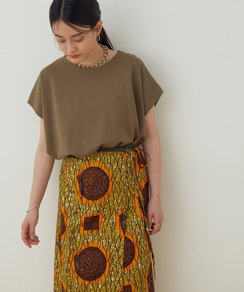 ADAM ET ROPE'(アダムエロペ)の「【アウトレット店舗・WEB限定】TCポンチフレンチスリーブTEE(Tシャツ/カットソー・レディース・ブラック/ホワイト/クリーム/ブラウン/グリーン・FREE)」の3枚目の写真
