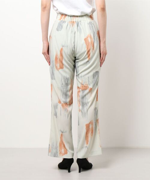 CAPRICIEUX LE'MAGE(カプリシューレマージュ)の「ペインテッドフレアパンツ(その他パンツ・レディース・ベージュ/ミント・38/36)」の3枚目の写真