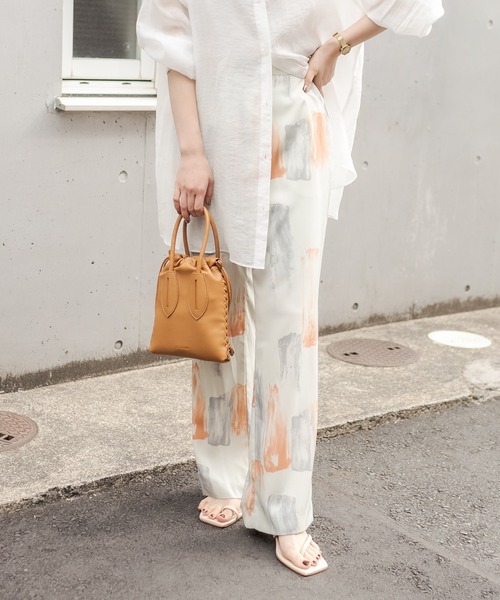 CAPRICIEUX LE'MAGE(カプリシューレマージュ)の「ペインテッドフレアパンツ(その他パンツ・レディース・ベージュ/ミント・38/36)」の2枚目の写真