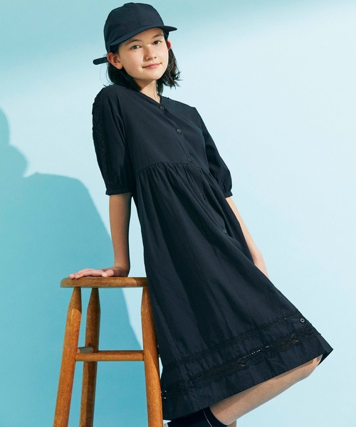 GLOBAL WORK（グローバルワーク）の「【AND YUA ANY】レースキリカエハオリワンピース/944757（ワンピース・キッズ・ブラック/ベージュ・150cm/160cm）」の2枚目の写真