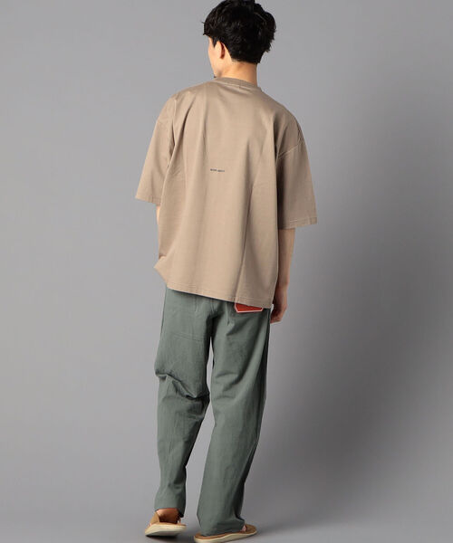 NOLLEY'S goodman（ノーリーズグッドマン）の「【WORK ABOUT/ワークアバウト】BOXロゴ ビッグシルエット Tシャツ（Tシャツ/カットソー・メンズ・ブラック/ホワイト/ベージュ・LARGE/SMALL/MEDIUM）」の11枚目の写真