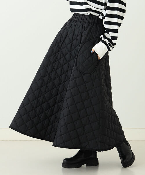 CAROLINA GLASER(カロリナ グレイサー)の「CAROLINA GLASER / キルティング ロングスカート(スカート・レディース・ブラック/オリーブ/ナチュラル・ONE SIZE)」の9枚目の写真
