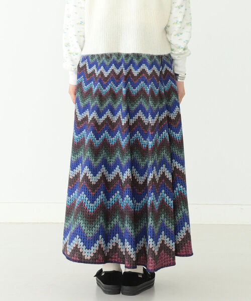 無*果様 新品未使用　BEAMS BOY ビームスボーイ　シェブロンプリントスカ BEAMS BOY（ビームスボーイ）の「BEAMS BOY / シェブロン プリント