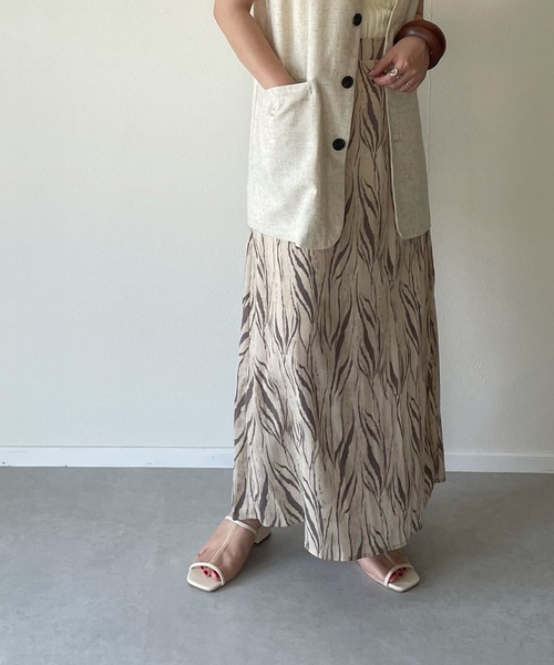 y/m by misato(イムバイミサト)の「ゼブラ柄ストレートスカート(スカート・レディース・アイボリー/モカ・FREE)」の2枚目の写真