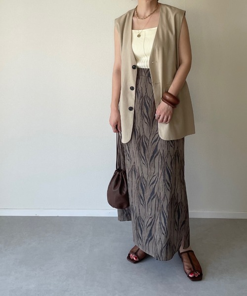 y/m by misato(イムバイミサト)の「ゼブラ柄ストレートスカート(スカート・レディース・アイボリー/モカ・FREE)」の13枚目の写真