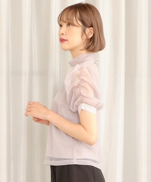 TITTY&CO.（ティティーアンドコー）の「ギャザースリーブシアートップス（シャツ/ブラウス・レディース・ブラック/グレー/オフホワイト/マルチ・FREE）」の7枚目の写真