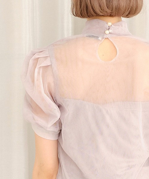 TITTY&CO.（ティティーアンドコー）の「ギャザースリーブシアートップス（シャツ/ブラウス・レディース・ブラック/グレー/オフホワイト/マルチ・FREE）」の14枚目の写真