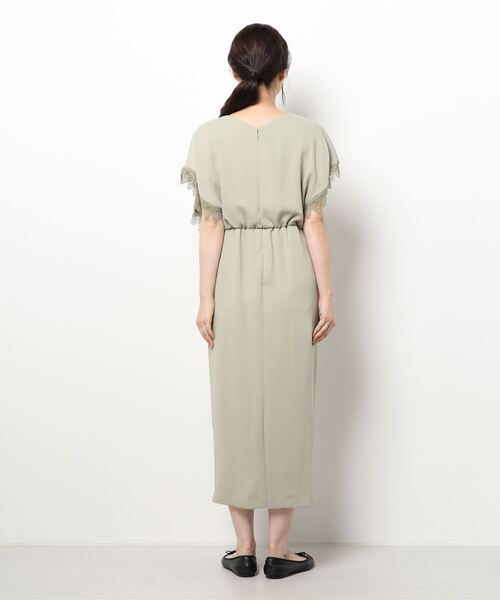AIMER（エメ）の「ケミカルレースブレード袖ブラウジングIラインパーティードレス（ワンピース・レディース・スモーキーグリーン系/ベージュ/チャコールグレー/モカ・MEDIUM）」の11枚目の写真