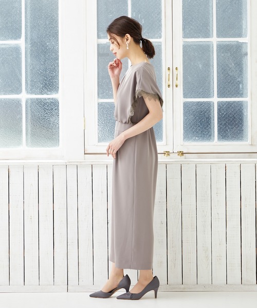 AIMER（エメ）の「ケミカルレースブレード袖ブラウジングIラインパーティードレス（ワンピース・レディース・スモーキーグリーン系/ベージュ/チャコールグレー/モカ・MEDIUM）」の6枚目の写真