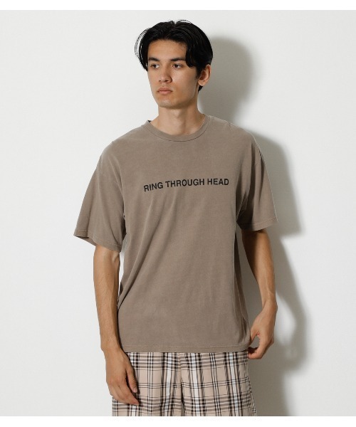 AZUL by moussy（アズールバイマウジー）の「PIGMENT GRAPHIC TEE / ピグメント グラフィックTシャツ（Tシャツ/カットソー・メンズ・ホワイト/ライトブラック/ライトベージュ・MEDIUM/LARGE）」の7枚目の写真