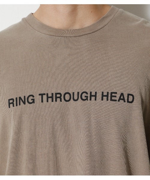 AZUL by moussy（アズールバイマウジー）の「PIGMENT GRAPHIC TEE / ピグメント グラフィックTシャツ（Tシャツ/カットソー・メンズ・ホワイト/ライトブラック/ライトベージュ・MEDIUM/LARGE）」の4枚目の写真