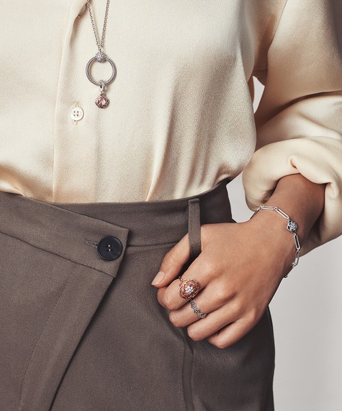 PANDORA（パンドラ）の「ローズペタル リンク チェーン ブレスレット