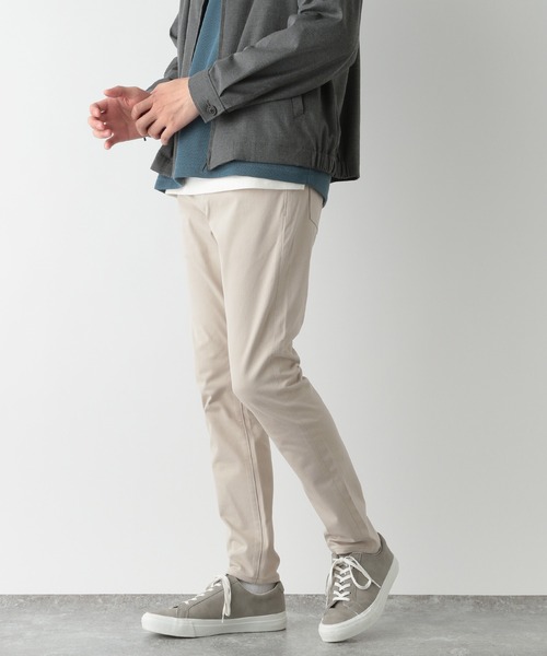 GLOBAL WORK（グローバルワーク）の「モーションテックスキニー/952567（その他パンツ・メンズ・ホワイト系その他2/ブラック/その他/ベージュ/ダークブラウン/カーキ/ネイビー/グレー/ベージュ系その他/グリーン/グレー系9/ホワイト/オフホワイト/ベージュ系その他3/ダークグリーン/グレー系その他4/キャメル/ブラウン系その他/グリーン系その他7/グレー系その他7/ライトブルー・X-SMALL/X-LARGE/LARGE/MEDIUM/2XS/SMALL）」の4枚目の写真