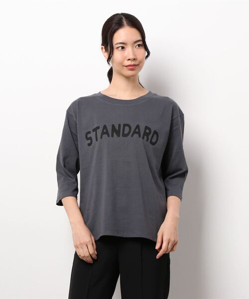 CRAFT STANDARD BOUTIQUE（クラフトスタンダードブティック）の「ロゴプリント8分TEE　＊（Tシャツ/カットソー・レディース・オートミール/チャコールグレー/ベージュ/グリーン・FREE）」の10枚目の写真