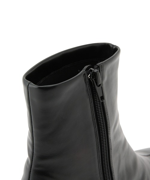 ADAM ET ROPE'（アダムエロペ）の「〈追加〉ストレッチショートブーツ（ブーツ・レディース・ブラック/オフホワイト/キャメル・23.5cm/24.5cm/23.0cm/24.0cm）」の16枚目の写真