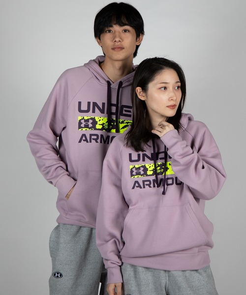 UNDER ARMOUR(アンダーアーマー)の「UAライバルフリース フーディー シグネチャー(トレーニング/メンズ)(スウェット・メンズ・ブラック/スモークピンク・XXL/3XL/S/L/XL/M)」の1枚目の写真