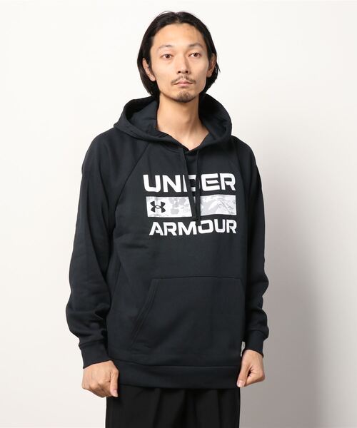 UNDER ARMOUR(アンダーアーマー)の「UAライバルフリース フーディー シグネチャー(トレーニング/メンズ)(スウェット・メンズ・ブラック/スモークピンク・XXL/3XL/S/L/XL/M)」の3枚目の写真