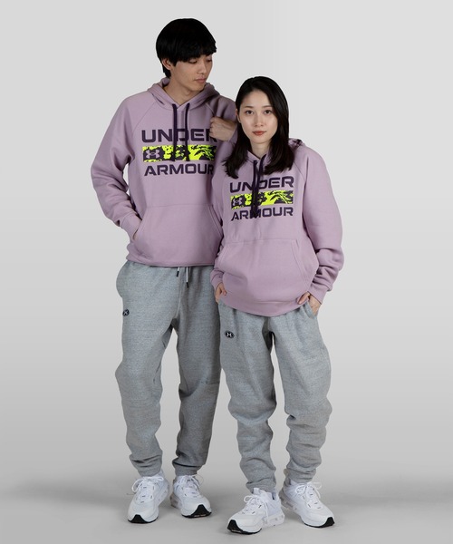 UNDER ARMOUR(アンダーアーマー)の「UAライバルフリース フーディー シグネチャー(トレーニング/メンズ)(スウェット・メンズ・ブラック/スモークピンク・XXL/3XL/S/L/XL/M)」の7枚目の写真