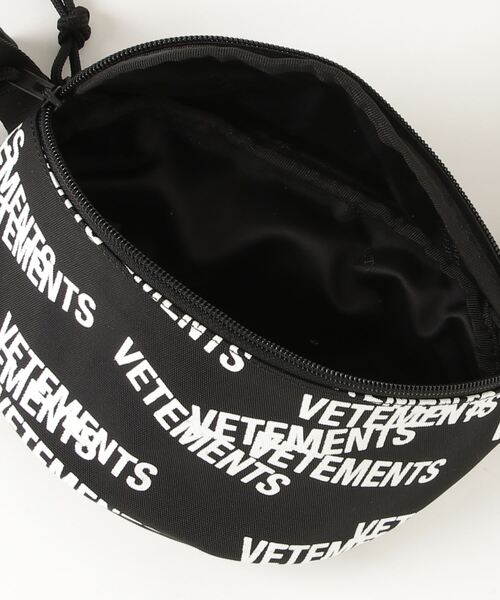 VETEMENTS（ヴェトモン）の「VETEMENTS / ヴェトモン：STAMPED LOGO FANNY PACK：UA52BA300[RIP]（ショルダーバッグ・メンズ・ブラック・FREE）」の5枚目の写真
