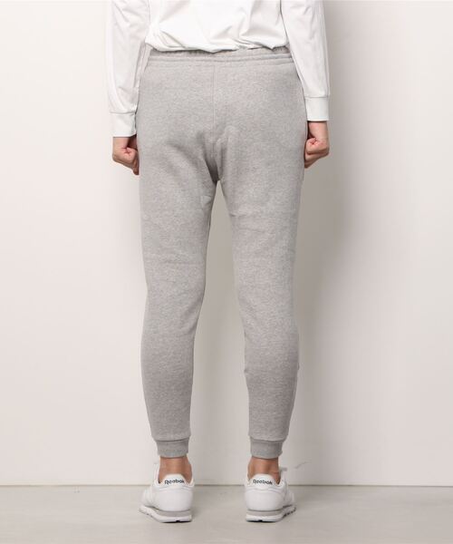 Reebok（リーボック）の「 アイデンティティ ジョガー / Identity Joggers（スウェットパンツ・メンズ・ブラック/ネイビー/ヘザーグレー・SMALL/MEDIUM/LARGE/X-LARGE/XX-LARGE/X-SMALL/XXX-LARGE）」の16枚目の写真