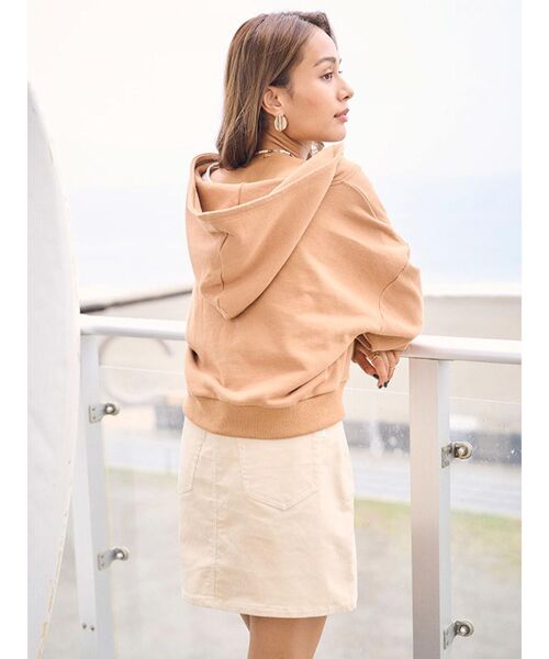 To the sea(トゥーザシー)の「コーデュロイミニスカート(スカート・レディース・ブラック/ベージュ/アイボリー/ダークオレンジ・SMALL/MEDIUM)」の16枚目の写真