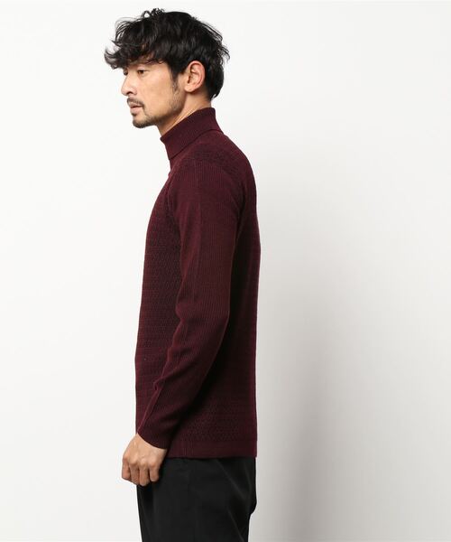 HIDEAWAYS NICOLE（ハイダウェイニコル）の「シェブロン柄オフタートル