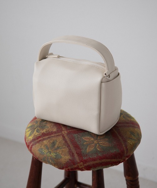 LOWRYS FARM（ローリーズファーム）の「柔らか軽いハンドバッグ