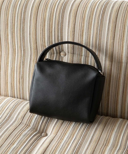 LOWRYS FARM(ローリーズファーム)の「柔らか軽いハンドバッグ 260587(ショルダーバッグ・レディース・アイボリー/ブラック/グリーン/オレンジ・FREE)」の3枚目の写真