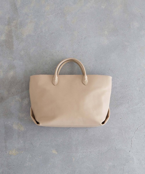 EFOLE（エフォル）の「【EFOLE】 ソフト シュリンク トートバッグ（トートバッグ・レディース・ブラック/キャメル/ベージュ・FREE）」の2枚目の写真