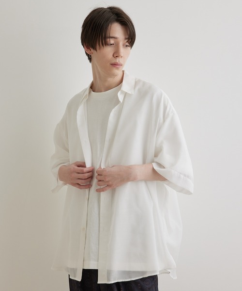 JUNRED（ジュンレッド）の「パールシアーハーフスリーブルーズシャツ（シャツ/ブラウス・メンズ・ホワイト/チャコールグレー/サックスブルー/ライトグリーン・M/S/L）」の5枚目の写真