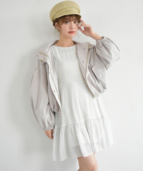 MAJESTIC LEGON(マジェスティックレゴン)の「アンニュイフードブルゾン(ブルゾン・レディース・ブラック/アイボリー/グレイッシュベージュ/カーキオリーブ・SMALL/MEDIUM)」の21枚目の写真