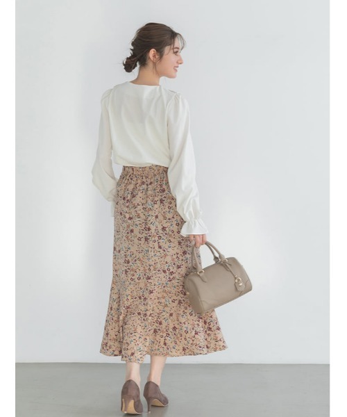 fifth(フィフス)の「フロントフリルキャンディースリーブブラウス(シャツ/ブラウス・レディース・ホワイト/ブラック/サックスブルー・M)」の21枚目の写真