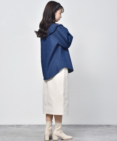 RETRO GIRL（レトロガール）の「フリル襟デニムブラウス（シャツ/ブラウス・レディース・ダークブルー/ブルー・FREE）」の3枚目の写真