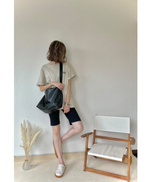 florist（フローリスト）の「【A4対応/2Way】PUレザー大容量ワンショルダーバッグ（ショルダーバッグ・レディース・ブラウン/グレー/ブラック/オフホワイト・FREE）」の5枚目の写真