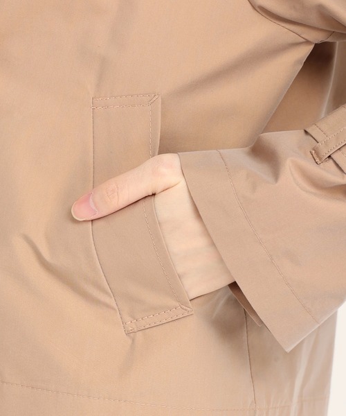 STRAWBERRY-FIELDS（ストロベリーフィールズ）の「ハイカウントシャンブレー　ショートトレンチコート（トレンチコート・レディース・カーキ/ピンク・2）」の9枚目の写真