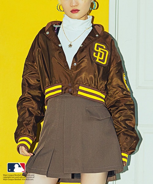 MLB（メジャーリーグベースボール）の「【MLB/メジャーリーグベースボール】ショート丈スタジャン（スタジャン・レディース・ブラック/グリーン/ネイビー/ブラウン・ONESIZE）」の5枚目の写真