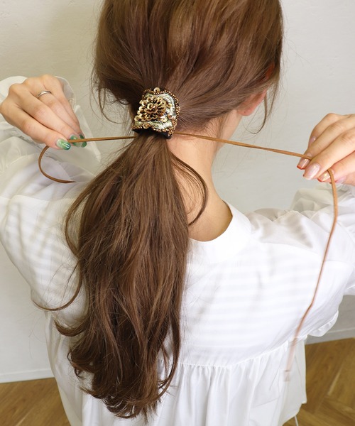 セール】ビーズ刺繍 ポニーフック（その他ヘアアクセサリー